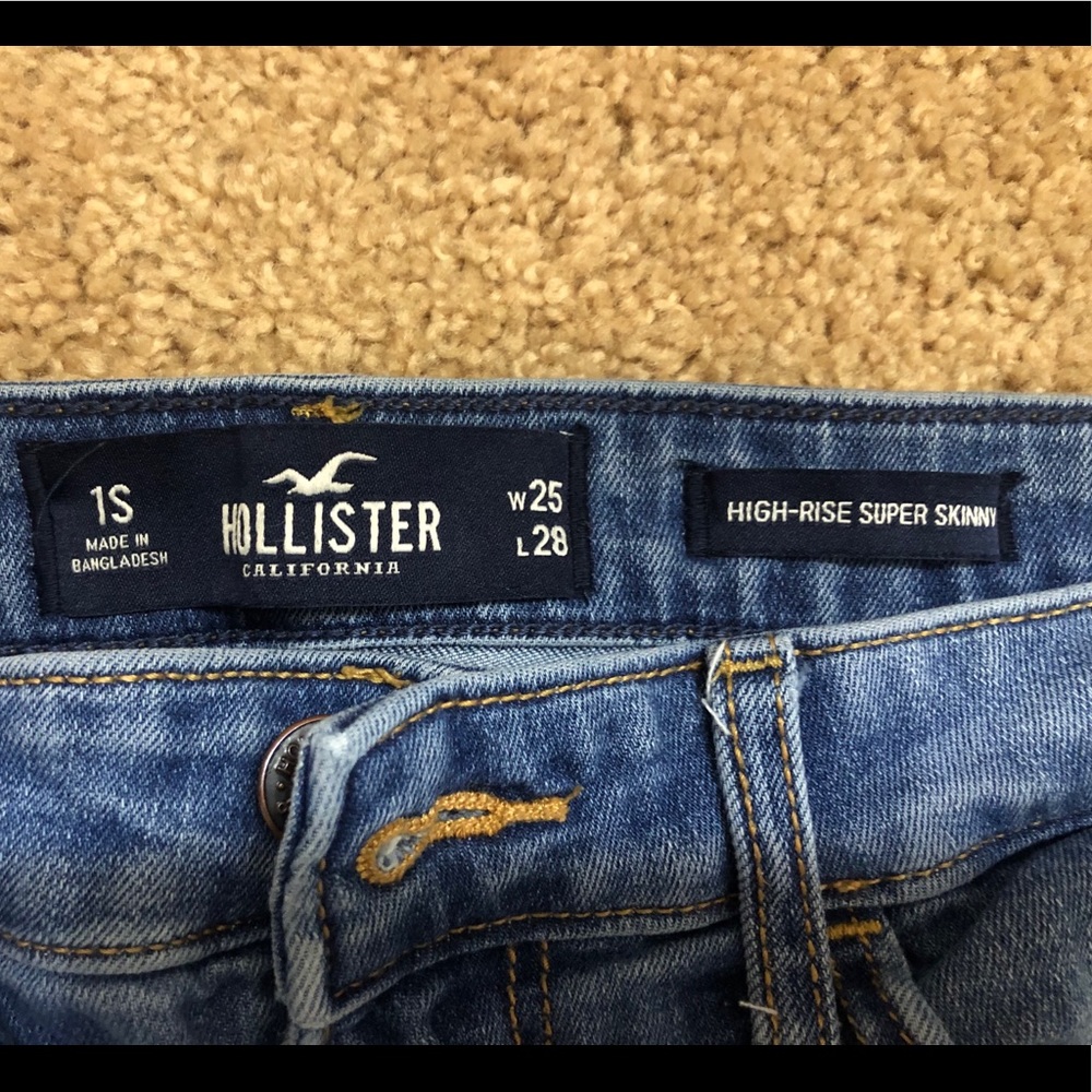 Hollister High-Rise Super Skinny Jeans